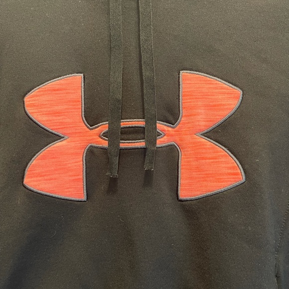 Black Under Armour hoodie - Picture 2 of 3